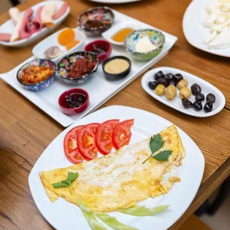 Violette Mansion Oldcity Aparthotel 4*